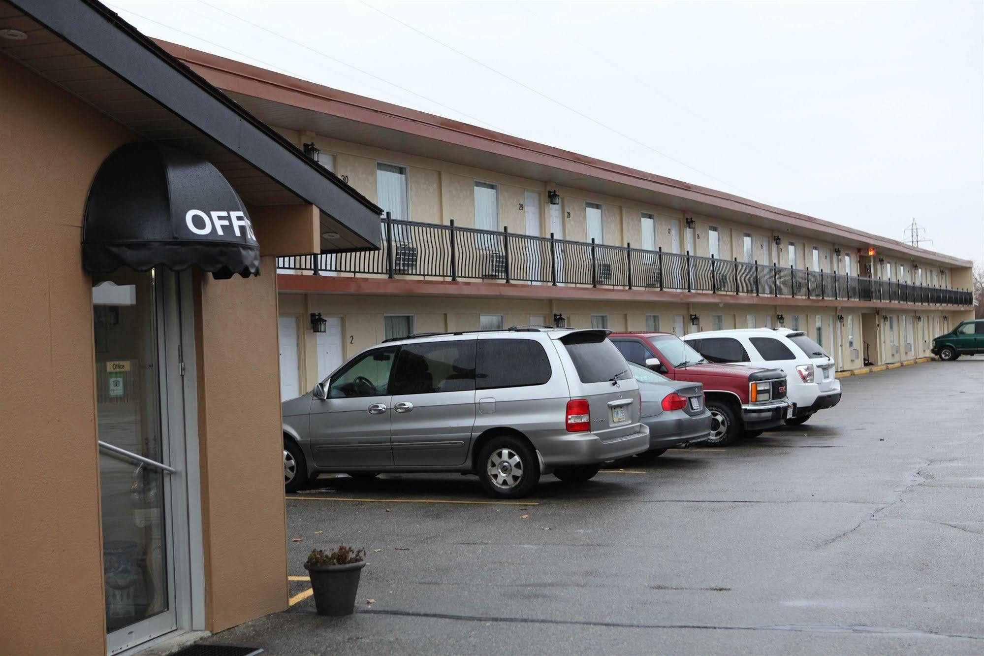 Saxony Motel Chatham-Kent Екстер'єр фото